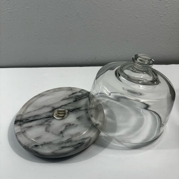 Dutch Garden Grey Marble & Glass Cloche Dome Cheese Keeper Tray Platter Server - Picture 2 of 8